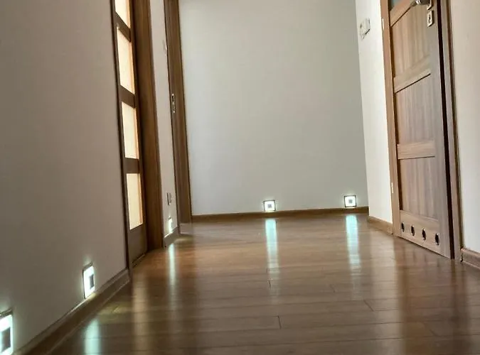 Apartament Dom Chotomow